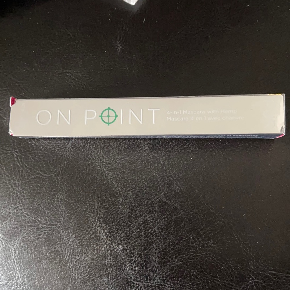PUR ON POINT BLACK FULL SIZE MASCARA .24 oz